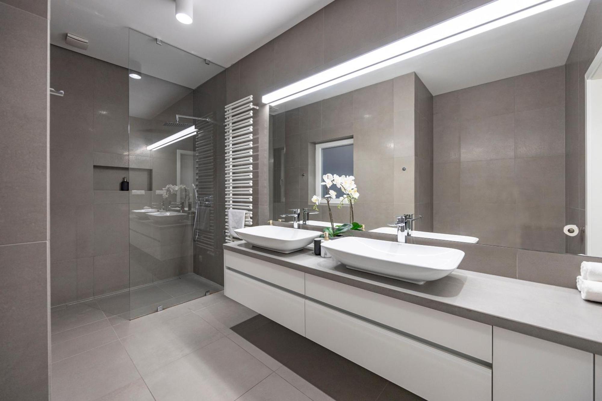 Stylish & Spacious Central Suite By Prestige Homes 부다페스트 외부 사진
